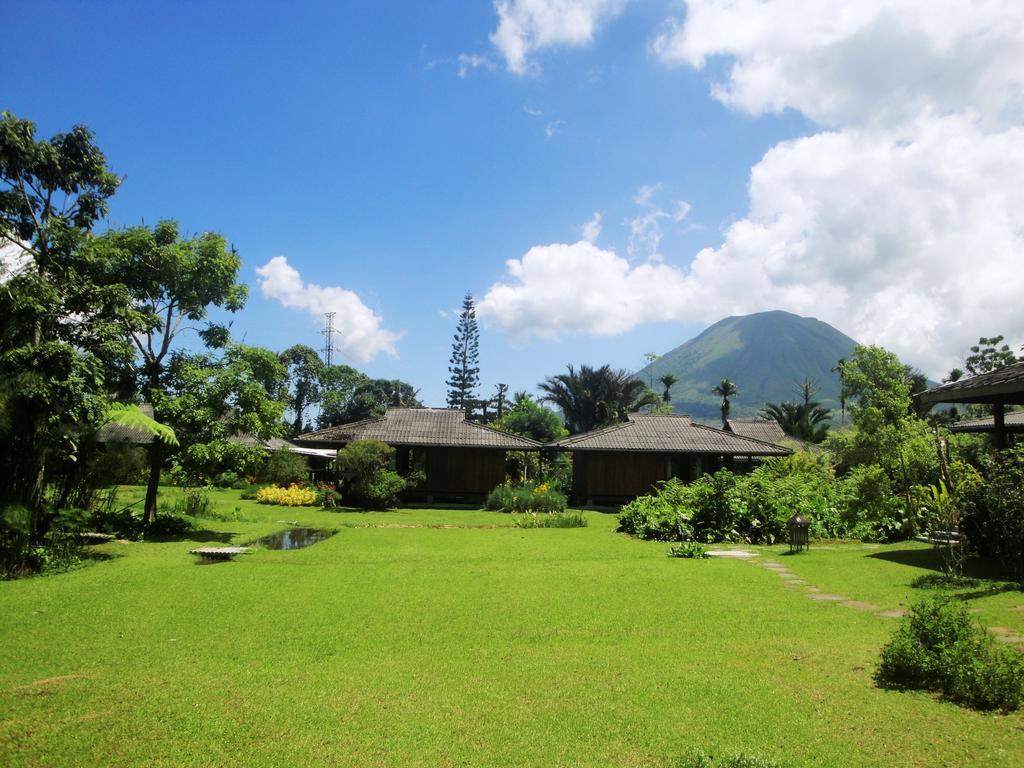 Gardenia Country Inn Tomohon Экстерьер фото