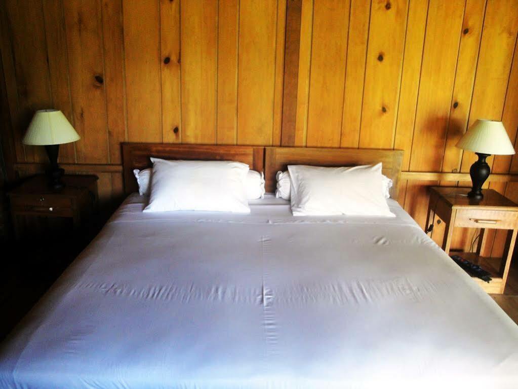 Gardenia Country Inn Tomohon Экстерьер фото
