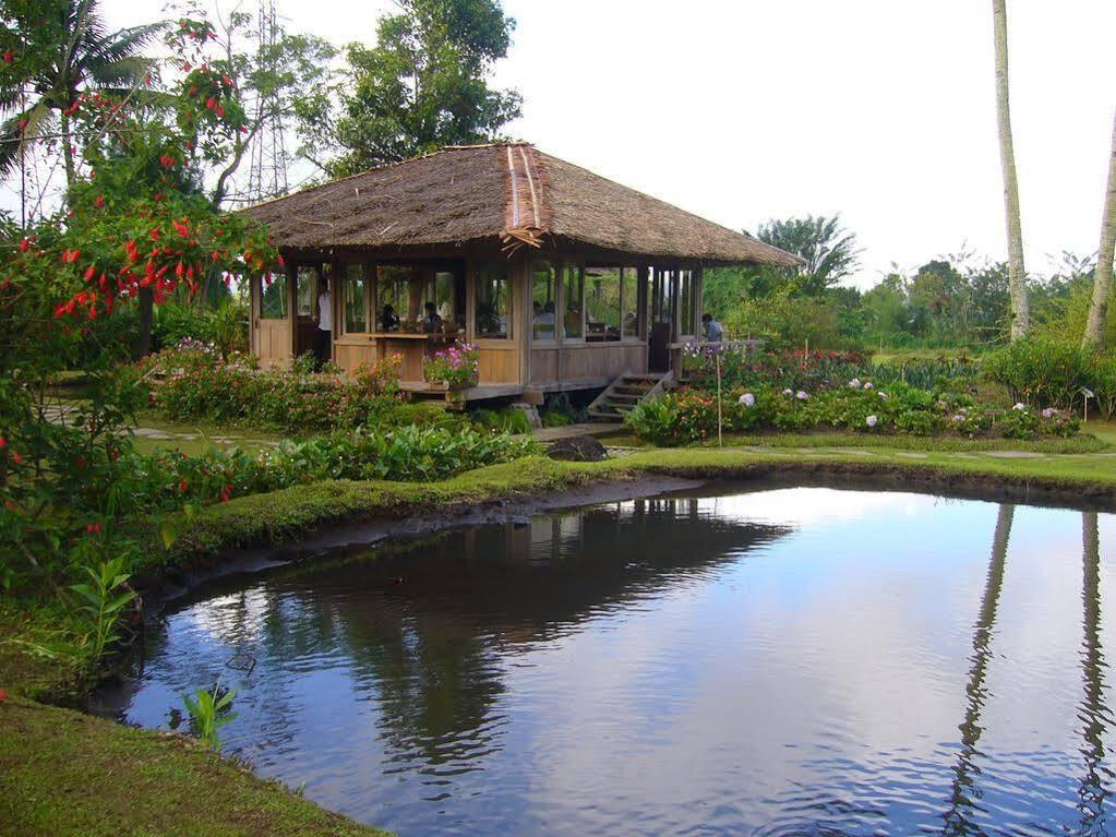 Gardenia Country Inn Tomohon Экстерьер фото